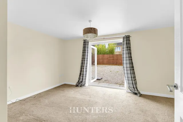 Martindale Crescent, Middleton, M24, photo 3