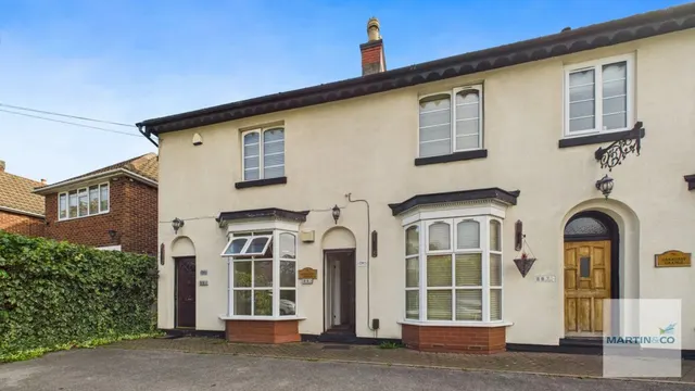 Oakhurst Grange, Wylde Green, photo 1