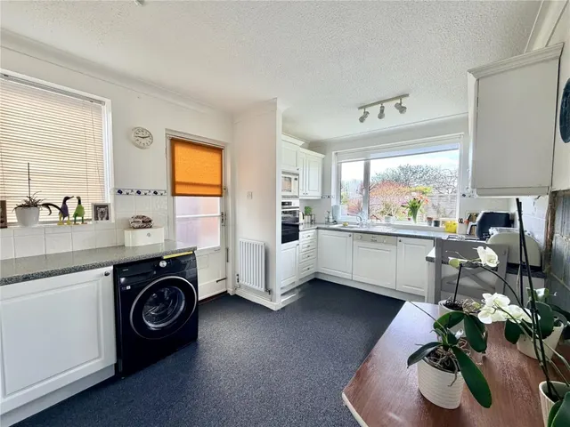 Pennington, Lymington, photo 3