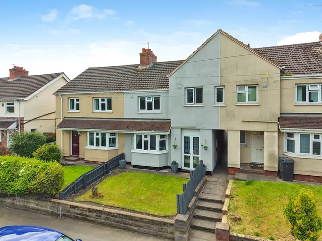 Willenhall Road, Willenhall, Wolverhampton, WV13, photo 1