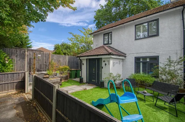 Hinkler Road, Southampton, SO19 6FW, photo 1