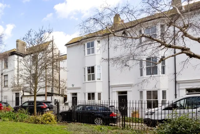 Pelham Square, Brighton, BN1, photo 1