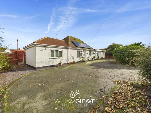 Gamfa Wen Road, Talacre, Holywell, Flintshire, CH8 9RT, photo 1