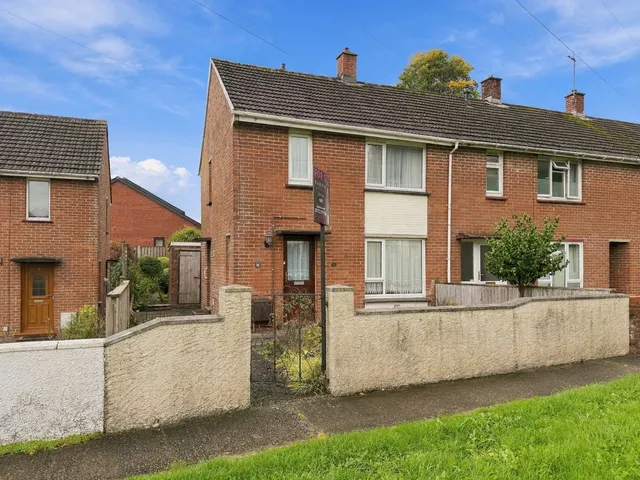 Ash Grove, Carmarthen, photo 1