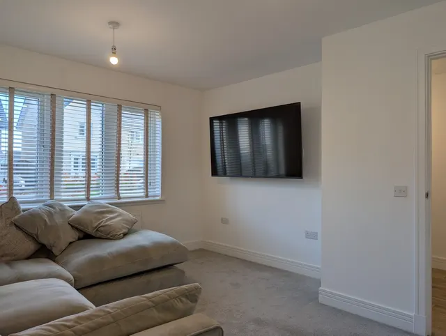 Ben More Drive, East Calder, EH53, photo 3