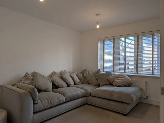 Ben More Drive, East Calder, EH53, photo 2