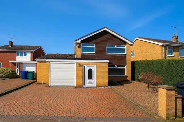 Cantley Manor Avenue, Cantley, Doncaster, photo 1