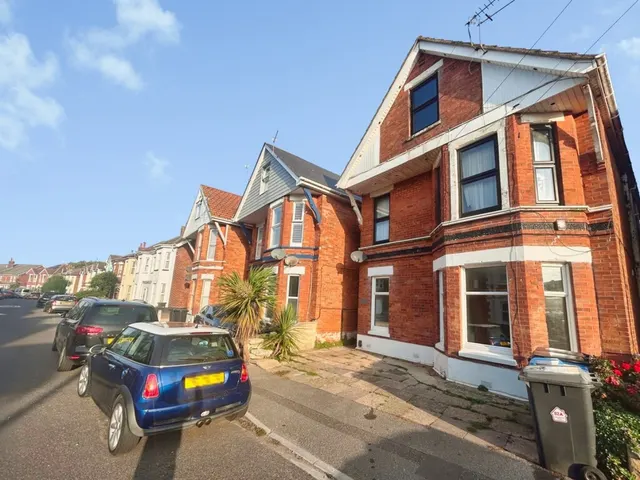 Wolverton Road, Bournemouth, BH7, photo 1