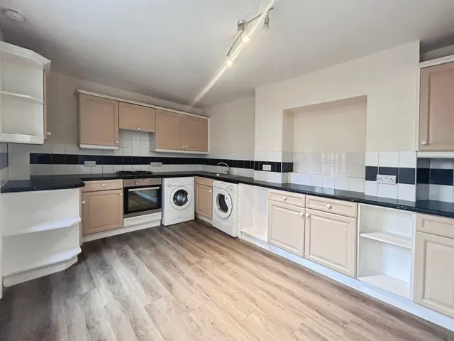 Wolverton Road, Bournemouth, BH7, photo 2
