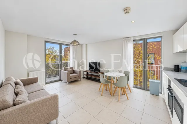 Robertson Road, Canning Town, E16, photo 1