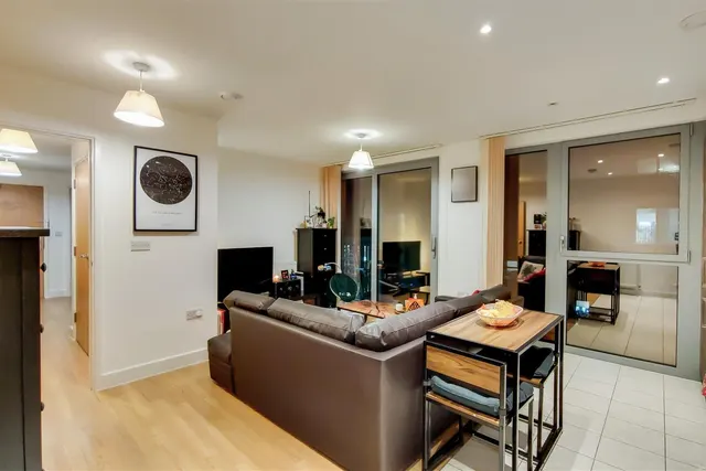 Bramwell Way, Silvertown, E16, photo 1