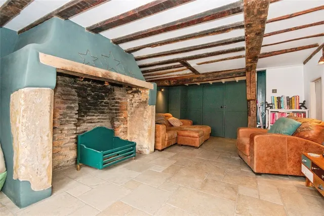 Winchester Street, Overton, RG25, photo 2