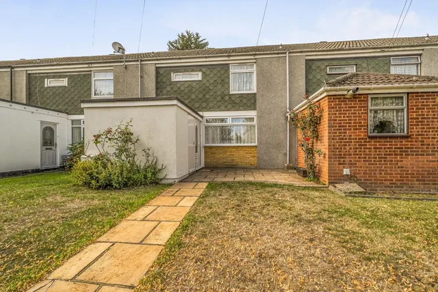 Wood Close, Windsor, photo 1