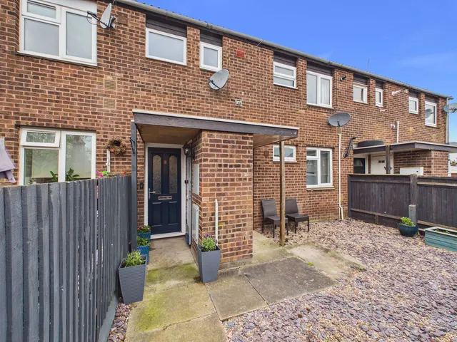 Selsey Close, WR4, photo 1