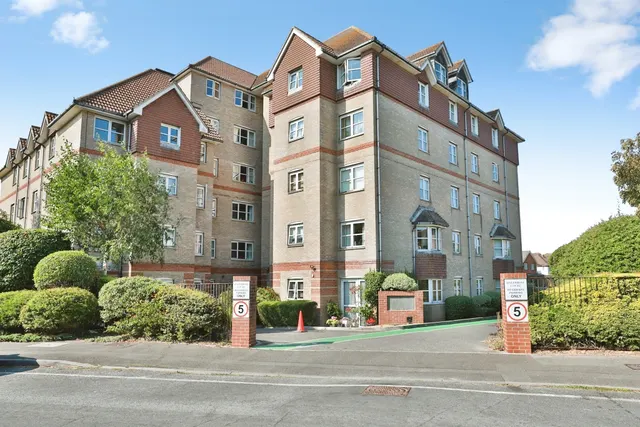 Seafield Road, Bournemouth, photo 1