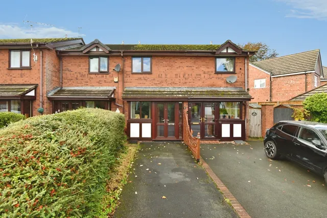 Wrenmere Close, Sandbach, CW11, photo 1