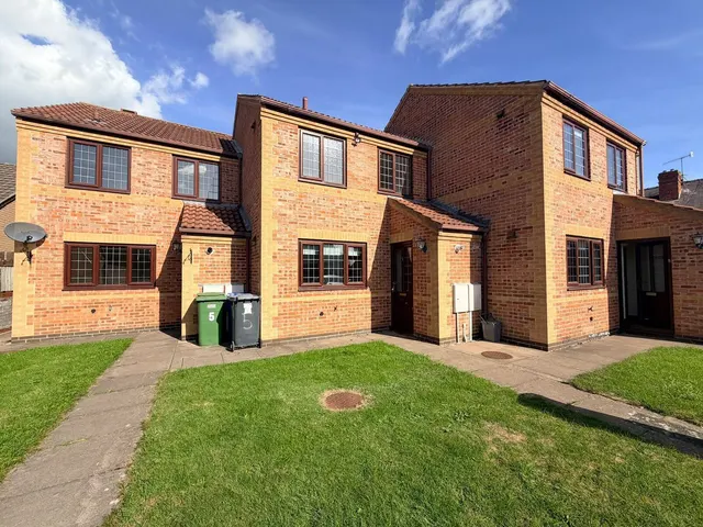 Vincent Lane, Chesterfield, S40, photo 1