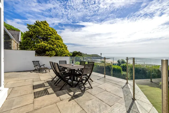 Photo 3 — Langland Bay Road, Swansea, SA3