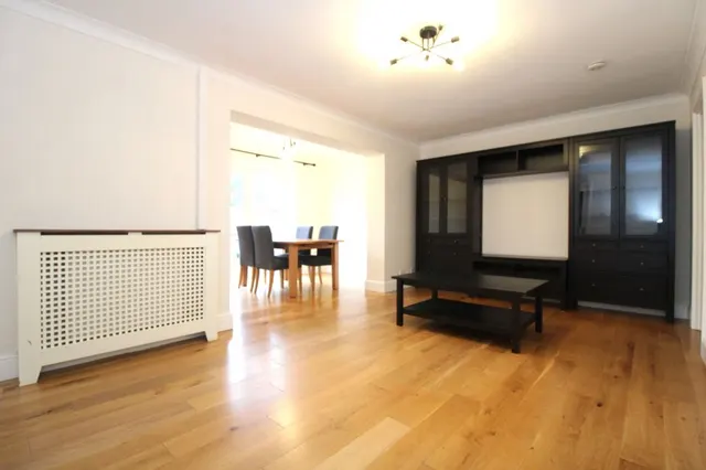 Ripon Road, Stevenage, photo 2
