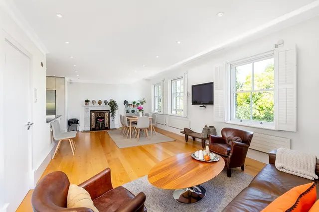 Downside Crescent, Belsize Park, NW3, photo 1