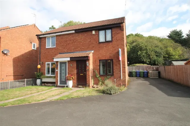 Wellfield Gardens, Dudley, photo 1