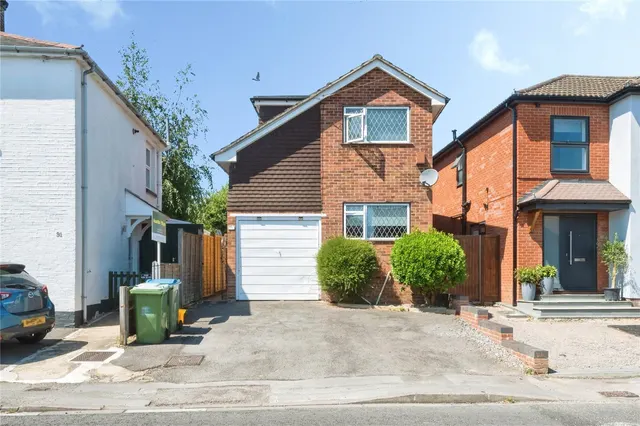 Middle Road, Southampton, SO19, photo 1