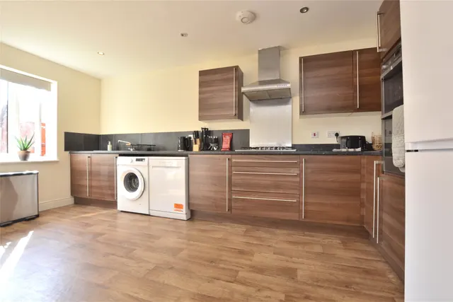 Photo 2 — Longhorn Avenue, Gloucester, GL1 2AR