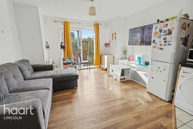 Tanners Court, Lincoln, LN5, photo 1