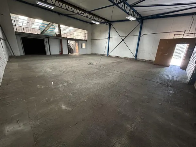 Photo 2 — 3 Portview Road, Avonmouth, Bristol, BS11 9LQ