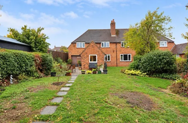 Buffins Road, Odiham, photo 2