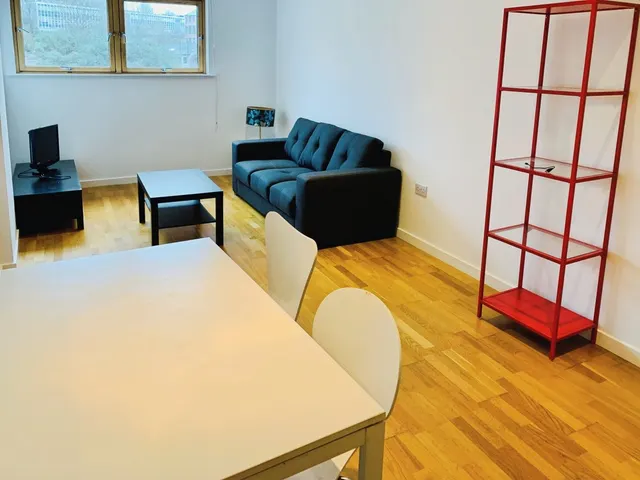 Marsh lane, Leeds, LS9, photo 2