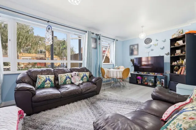 Photo 3 — Nelson Grove Road, London, SW19 2LJ