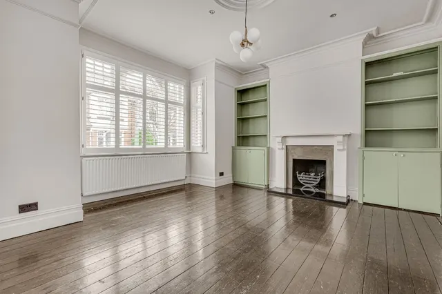 Wakehurst Road, London, SW11, photo 3