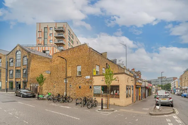 Well Street, Hackney, E9, photo 1