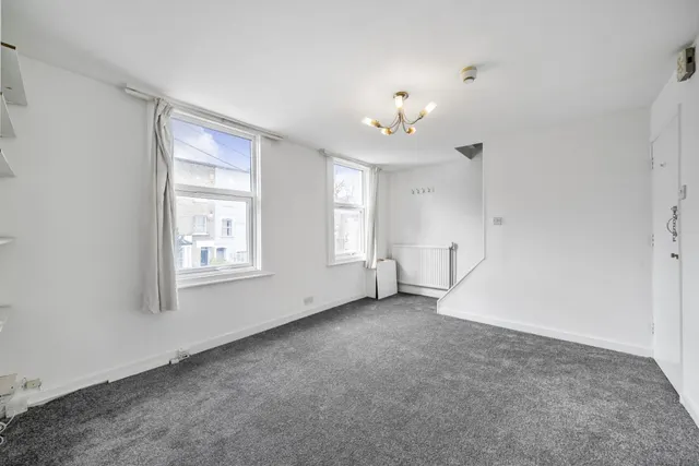 Birchanger Road, South Norwood, SE25, photo 2