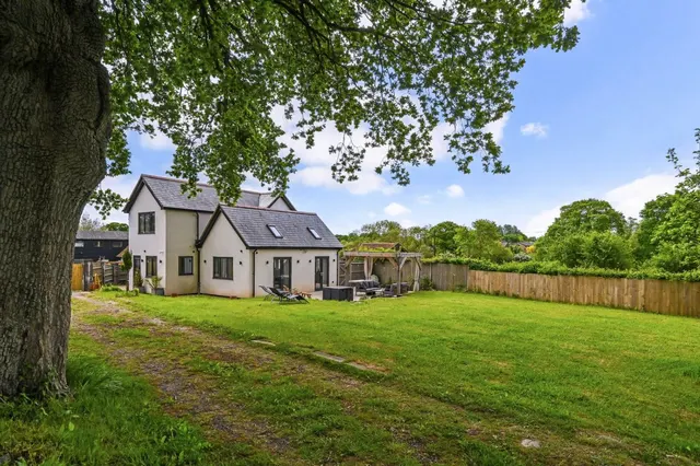 Woodlands, SO40, photo 2