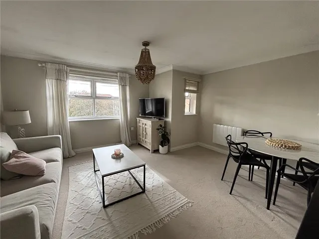 Stretton Close, Bradfield Southend, RG7, photo 2