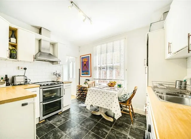 Photo 3 — Princes Road, Teddington, TW11