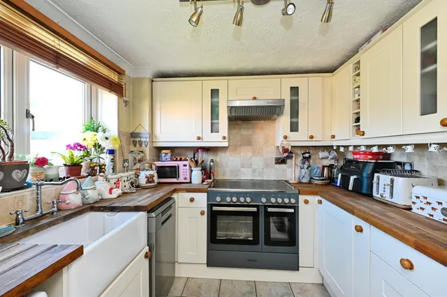 Photo 2 — Woodbridge Way, King's Lynn