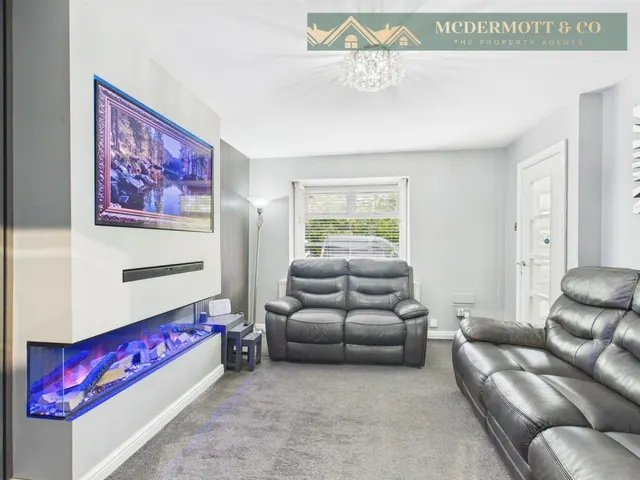 Mitchells Quay, Failsworth, M35, photo 2