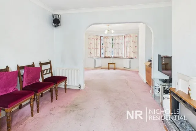 Walton Avenue, North Cheam, SM3, photo 2