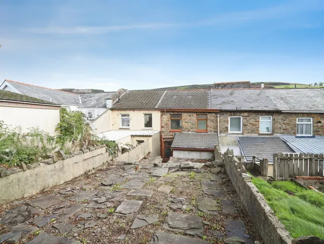 High Street, Ferndale, CF43, photo 3