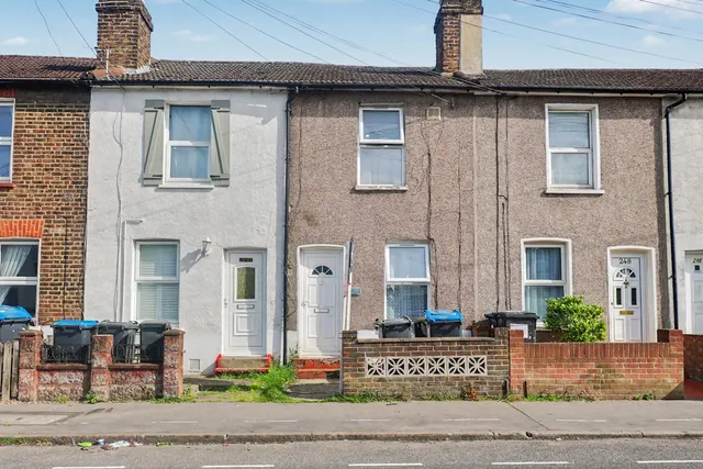 Bensham Lane, Thornton Heath, CR7, photo 1