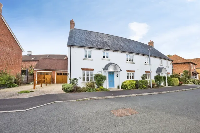 Chapel Field, South Petherton, TA13, photo 1