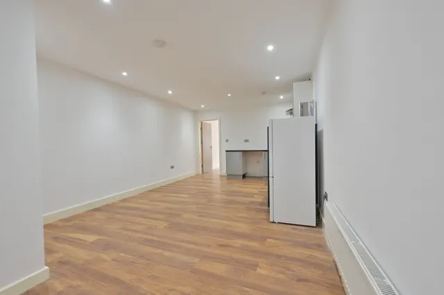 Photo 3 — Flat 13, 158b Marlowes, Hemel Hempstead