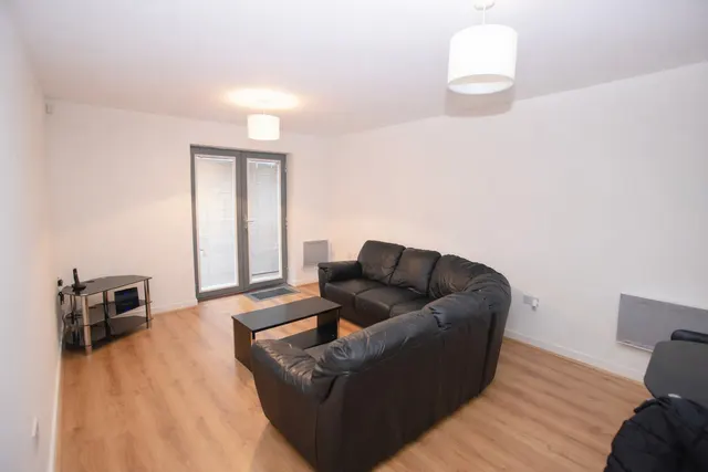 Photo 2 — Quayside Drive, Essex, Colchester, CO2 8GN