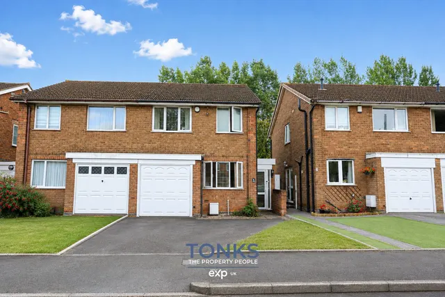 Field View Drive, Rowley Regis, B65, photo 1