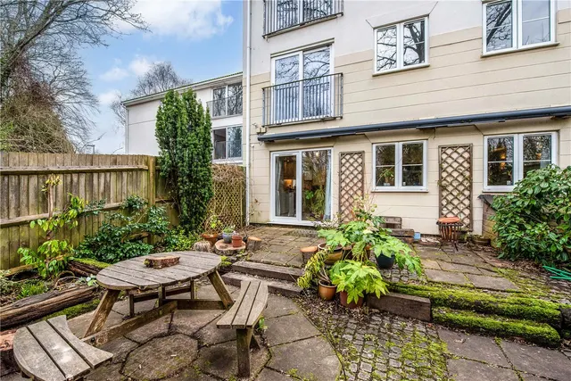 Abbotts Court, Park Road, Winchester, SO23, photo 1