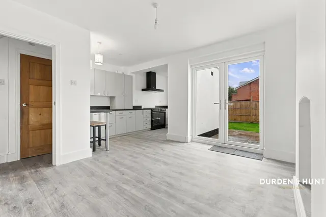 Rayleigh Road, Leigh-On-Sea, SS9, photo 3