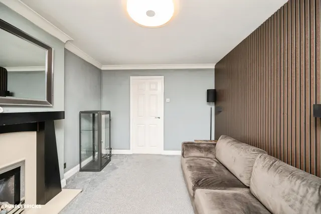Bridgewater Drive, Bilston, WV14, photo 3